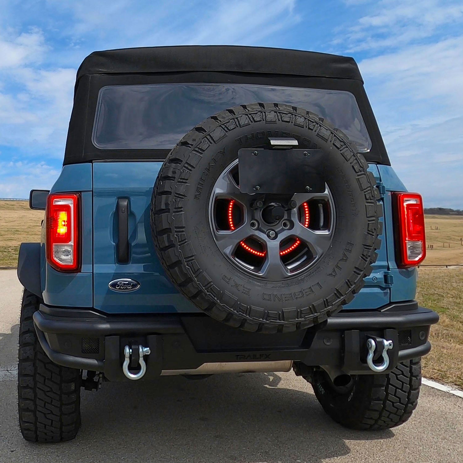 TrailFX Spare Tire Carrier Direct Mount For 2021-2025 Bronco