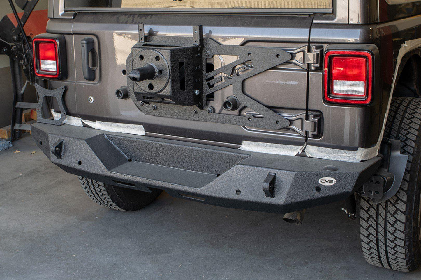 DV8 JL Offroad Tailgate Mounted Tire Carrier