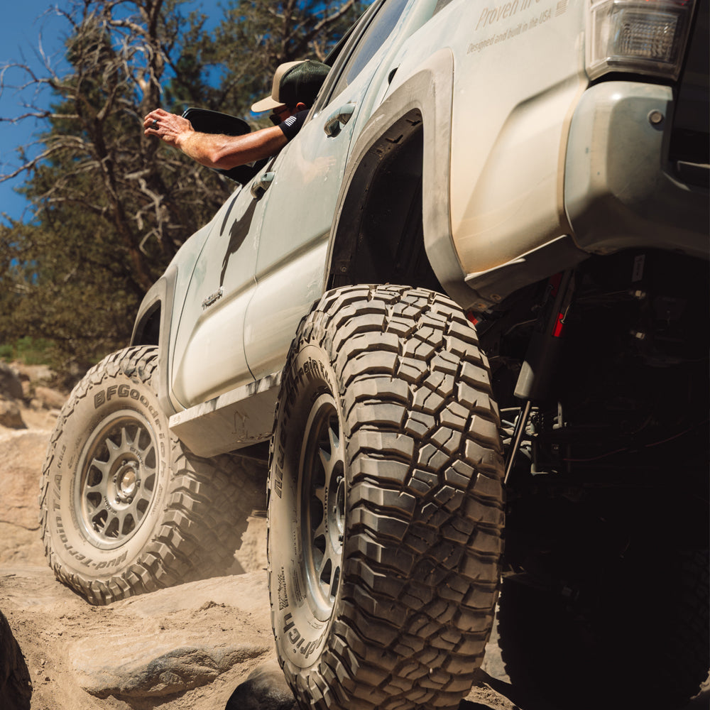 Rock Slide Engineering Tacoma Rock Sliders For 05-23 Toyota Tacoma Standard Bed Black Powdercoat Steel