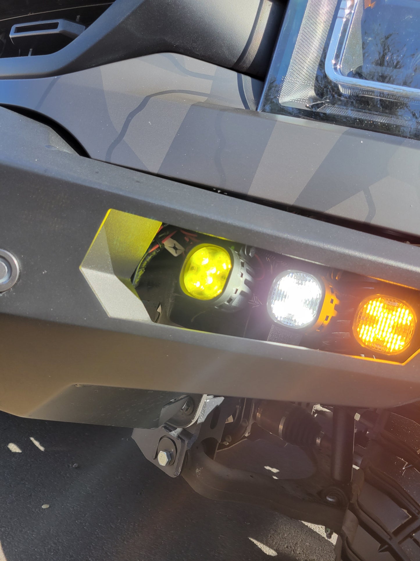 TYRI Off-Road Lighting 0606 Yellow Spot 1000