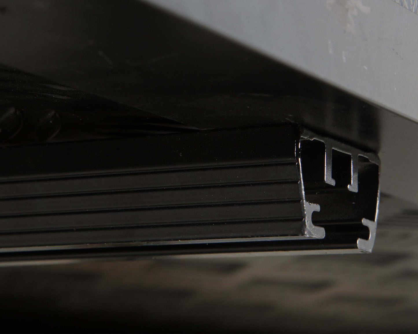 Overland Vehicle Systems Bushveld Hard Shell Roof Top Tent