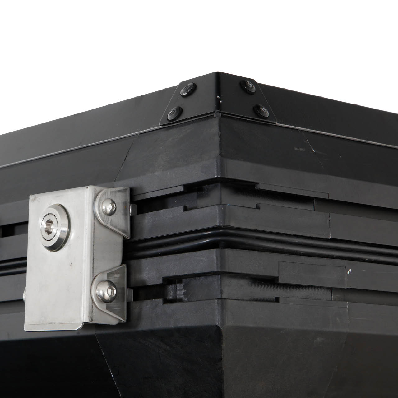 Overland Vehicle Systems Aluminum Clam Shell Roof Top Tent Sidewinder Side Opening