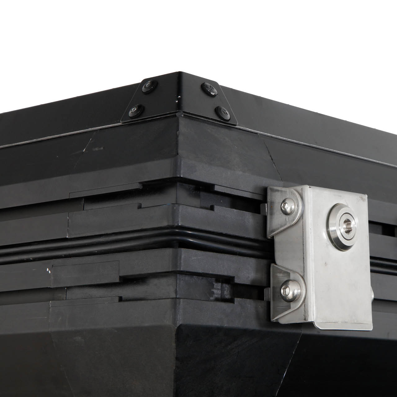 Overland Vehicle Systems Aluminum Clam Shell Roof Top Tent Sidewinder Side Opening