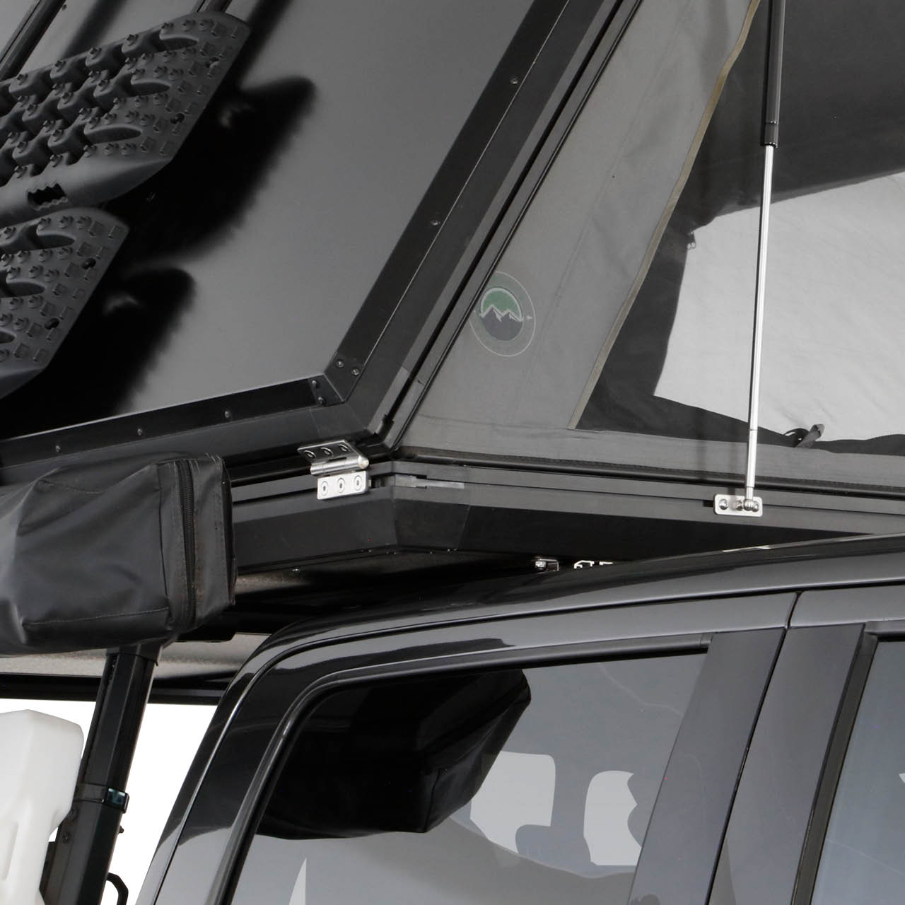 Overland Vehicle Systems Aluminum Clam Shell Roof Top Tent Sidewinder Side Opening