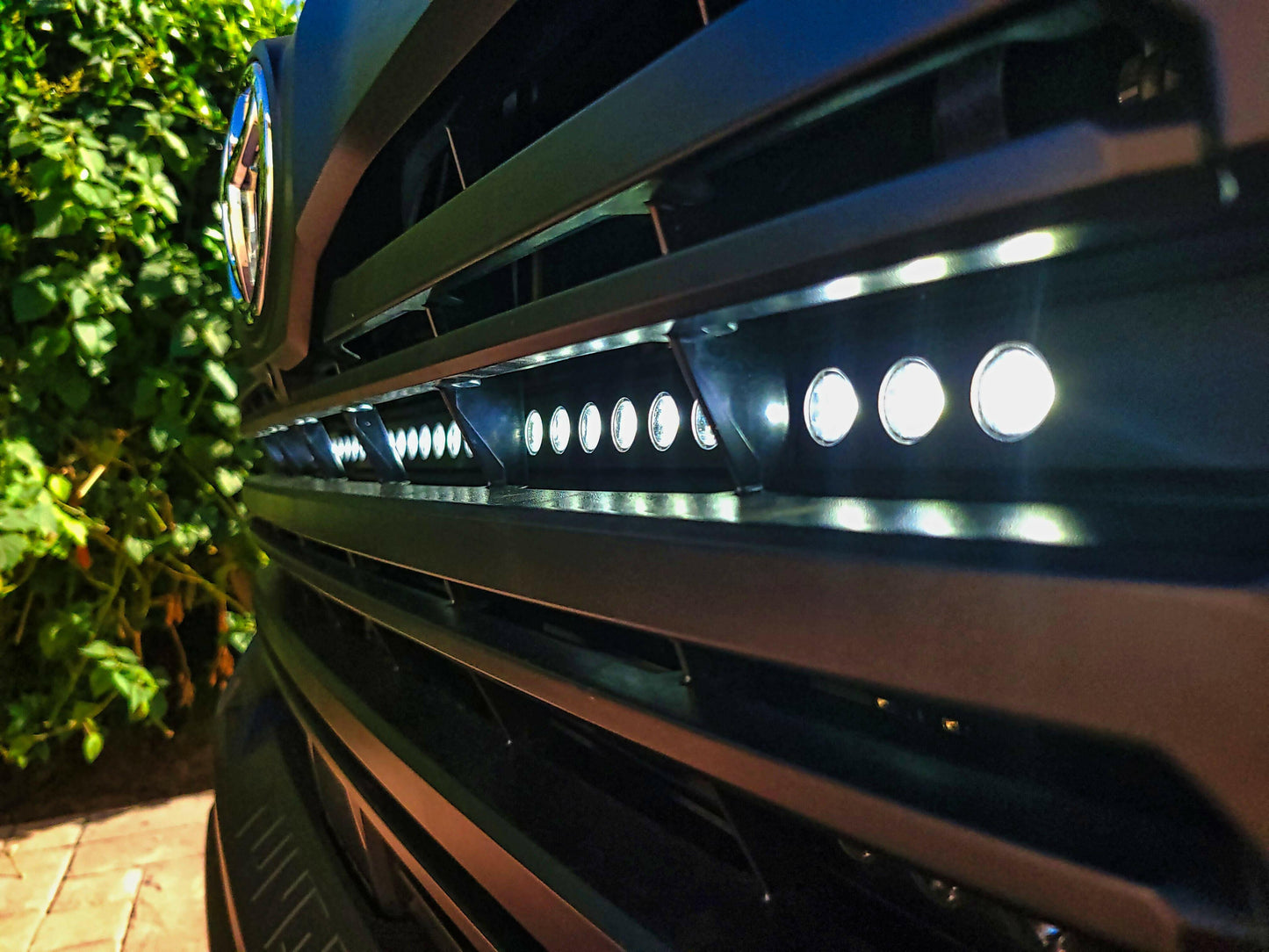 M&R Automotive Single 40in Light Bar Kit - Toyota Tundra (2022-Present)