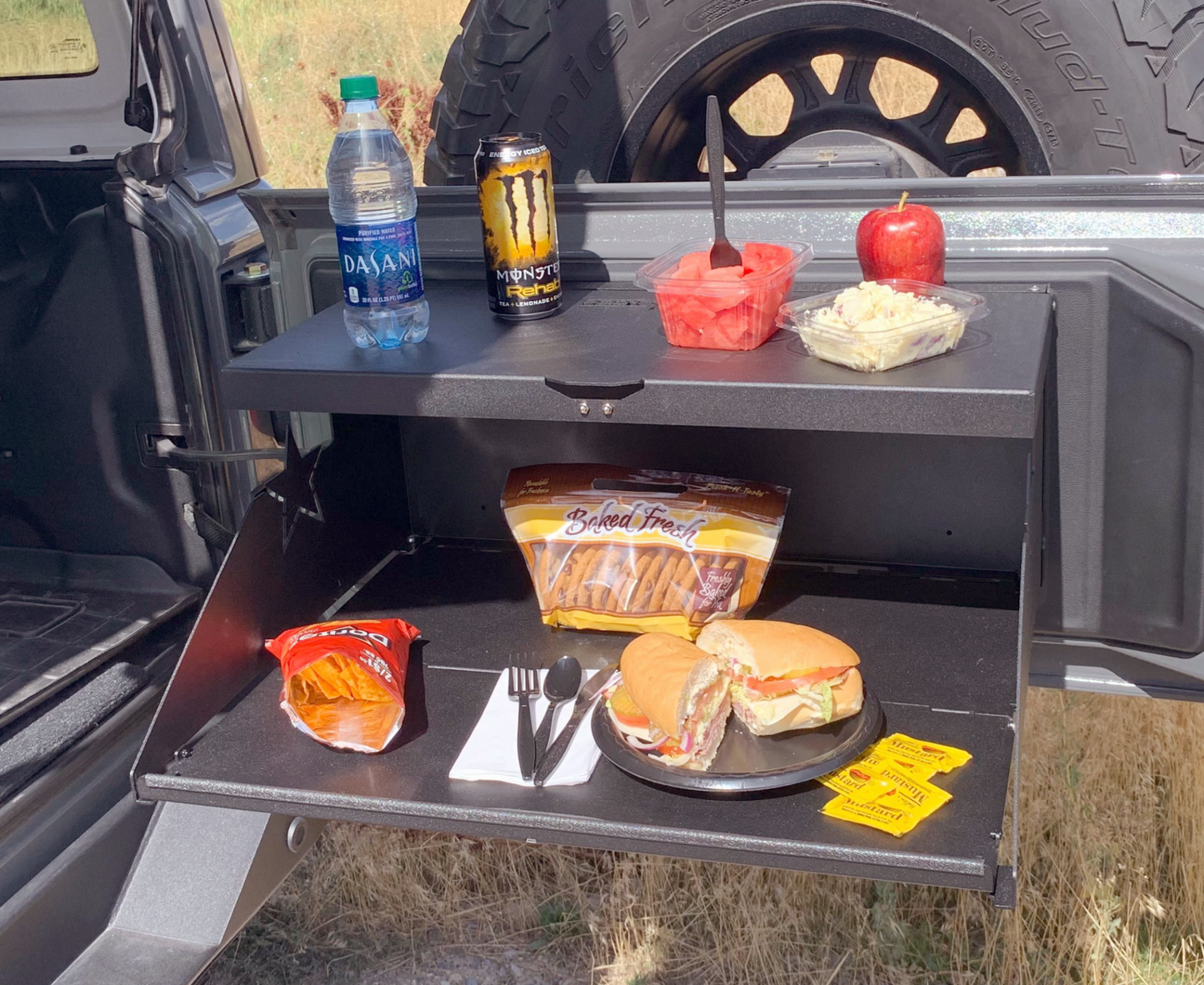 Rock Slide Engineering Trail Tailgate Table