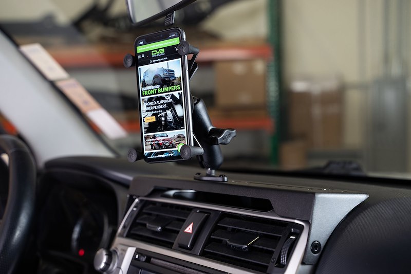 DV8 Offroad 4Runner | Digital Device Dash Mount (2010-2024)