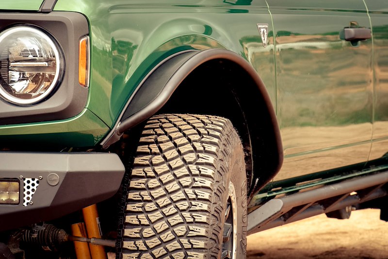DV8 Offroad Tube Fender Flares – Ford Bronco (2021–Present)