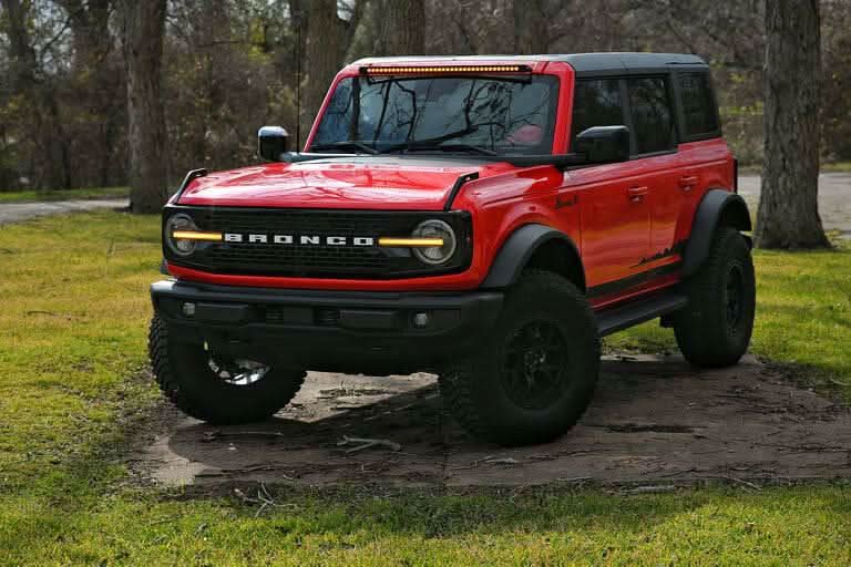 M&R Automotive 40" Roof Mount Light Bar – Slim – Ford Bronco (2021–Present)