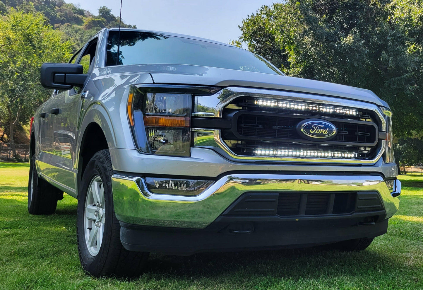 M&R Automotive Dual 30in Light Bar Kit - Ford F-150 (2021-2023)